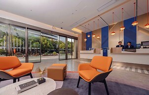 Holiday Inn Express Shanghai Hongqiao Linkong by IHG