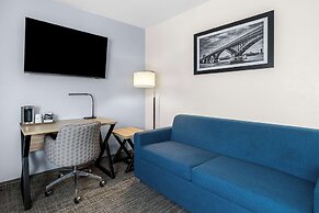 Best Western Buffalo Inn & Suites