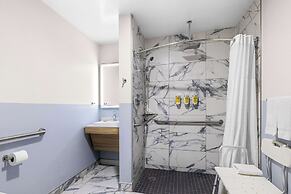 Best Western Buffalo Inn & Suites