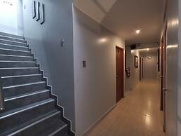 COLONIAL SUITE