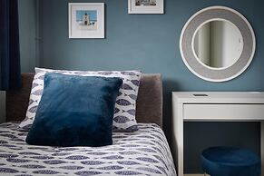 Harley s Way - Short Walk to Beach and Village