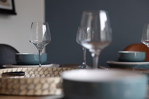 Harley s Way - Short Walk to Beach and Village