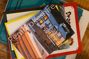 Harley s Way - Short Walk to Beach and Village