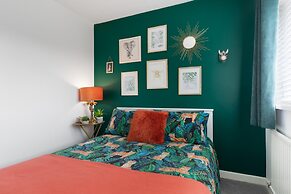 Harley s Way - Short Walk to Beach and Village