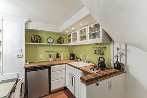 228 Catherine Street