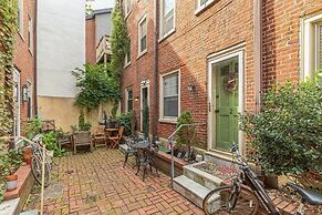 228 Catherine Street