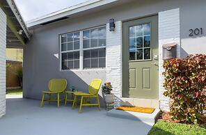 Casa Limon - Saltwater Pool and 10 min to Beach