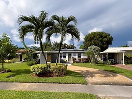 Casa Limon - Saltwater Pool and 10 min to Beach