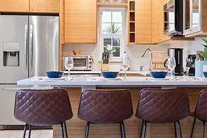 Casa Limon - Saltwater Pool and 10 min to Beach