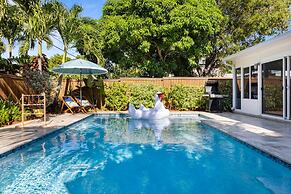 Casa Limon - Saltwater Pool and 10 min to Beach