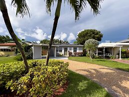 Casa Limon - Saltwater Pool and 10 min to Beach