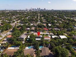 Casa Limon - Saltwater Pool and 10 min to Beach