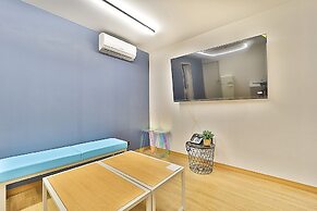 Calmrest Hotel