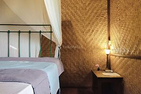 TwoSpaces Living at Kayu Beach Villa