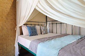TwoSpaces Living at Kayu Beach Villa