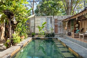 TwoSpaces Living at Kayu Beach Villa