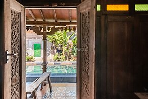 TwoSpaces Living at Kayu Beach Villa