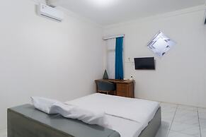 OYO Life 3055 Rumah Enin