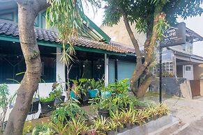 OYO Life 3055 Rumah Enin