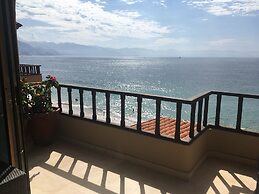 Los Tules Ocean Front Resort