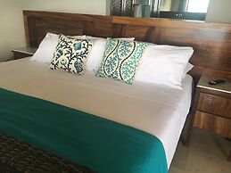 Los Tules Ocean Front Resort