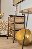 Plac Wolności 6 by Renters