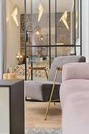 Plac Wolności 6 by Renters