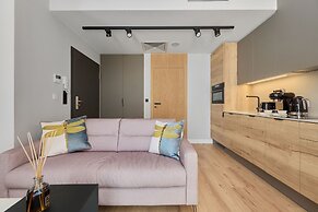 Plac Wolności 6 by Renters