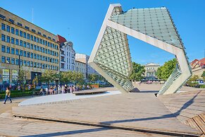 Plac Wolności 6 by Renters