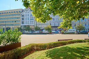 Plac Wolności 6 by Renters