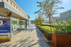 Plac Wolności 6 by Renters