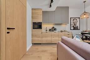 Plac Wolności 6 by Renters