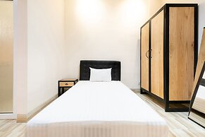 OYO Life 2801 Sari Panguripan (Kos Putri & Pasutri)