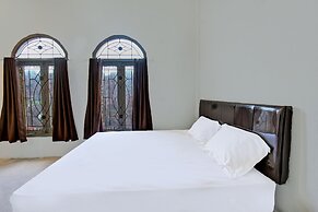 OYO 91739 Ayu Bypass MansionNearBundaran Gerung