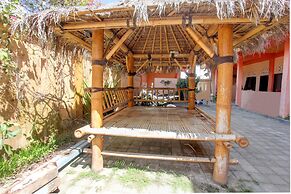 OYO Life 92847 Penginapan Muslim Walker