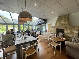 Holbrook Manor & Spa.