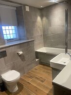 Holbrook Manor & Spa.