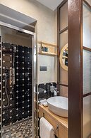 Passpartout Boutique Palace