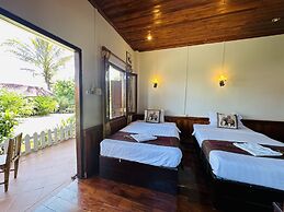 Kingkham Riverside Hotel