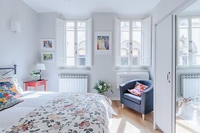 Miss Penny in Lucca With 2 Bedrooms and 1 Bathrooms