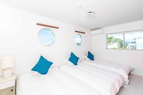 Nanki shirahama Venus