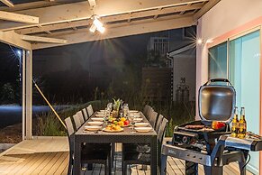 Nanki shirahama Venus