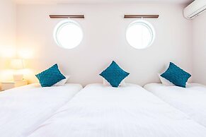 Nanki shirahama Venus