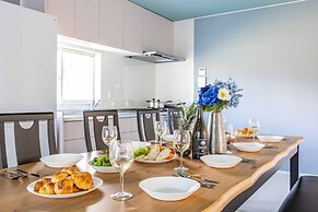 Nanki shirahama Venus