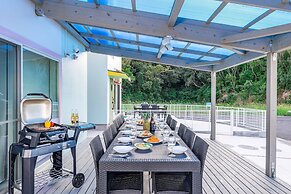 Nanki shirahama Venus