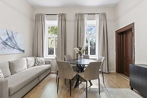 Stylish Apartments near AKH