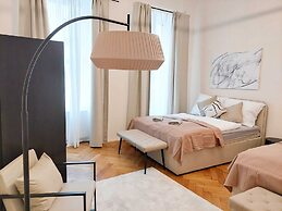 Stylish Apartments near AKH