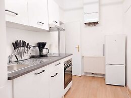 Stylish Apartments near AKH