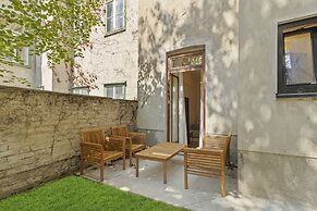 Stylish Apartments near AKH