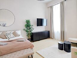 Stylish Apartments near AKH